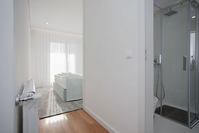 Liiiving-Luxury RiverView Apartment VIII