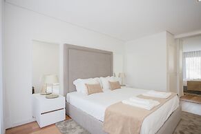 Liiiving-Luxury RiverView Apartment VIII