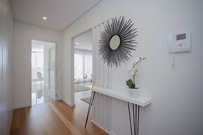 Liiiving -Luxury River View Apartment IX