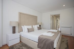 Liiiving - Luxury River View Apartment X