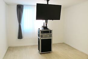 Mt Seorak the East Sea and Hot spring