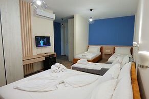 Hotel Triumf Shengjin