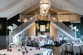 The Mole Resort - Lodges