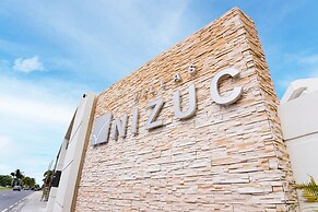 Luxury beachfront villa at Nizuc