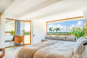 Luxury beachfront villa at Nizuc