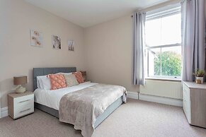 Orchard Lodge