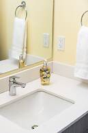 Niska’s Den by Revelstoke Vacations