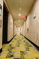 Super 8 by Wyndham Bronx Near Botanical Garden