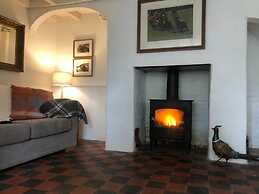 Charming Country Cottage in a Peaceful Location