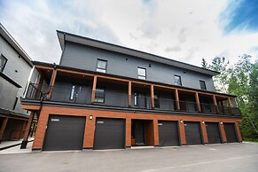 The Mac Shack by Revelstoke Vacations