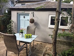 Stunning 1-bed Cottage With Hot Tub in Ross-on-wye