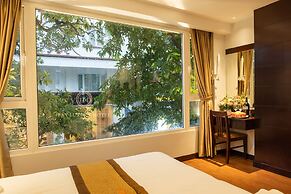 Bay Luxury Hotel & Spa - No 9 Nguyen Truong To, Ha Noi