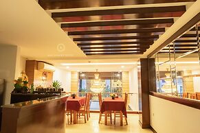 Bay Luxury Hotel & Spa - No 9 Nguyen Truong To, Ha Noi