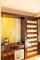 Bay Luxury Hotel & Spa - No 9 Nguyen Truong To, Ha Noi