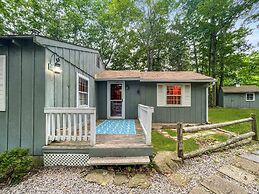 Dewey Cottage - Y854