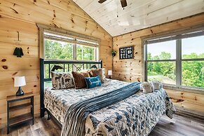 Eagle Splash Vista| Pool Projector, Pet Friendly, Game Room