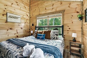 Eagle Splash Vista| Pool Projector, Pet Friendly, Game Room