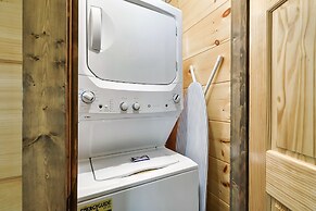 Eagle Splash Vista| Pool Projector, Pet Friendly, Game Room