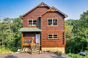 Eagle Splash Vista| Pool Projector, Pet Friendly, Game Room