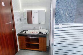 Ari Grand Hotel & Spa