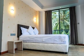 Ari Grand Hotel & Spa