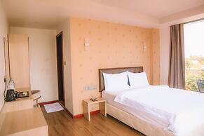 Ari Grand Hotel & Spa