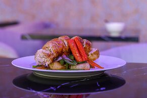 Ari Grand Hotel & Spa