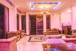 Ari Grand Hotel & Spa