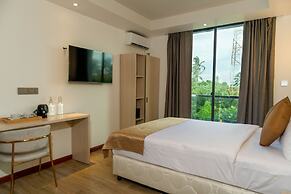 Ari Grand Hotel & Spa