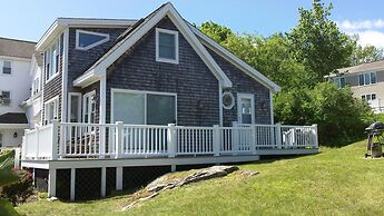 Perkins Cove Gem - Q934