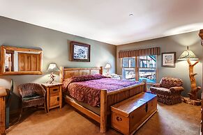 Jackpine & Black Bear Condos