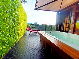 Glamping The Mountain