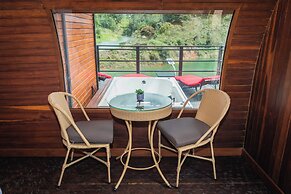 Glamping The Mountain