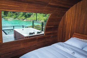 Glamping The Mountain