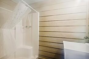 4513canalbreezenh - Canal Breeze