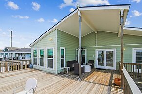 4513canalbreezenh - Canal Breeze