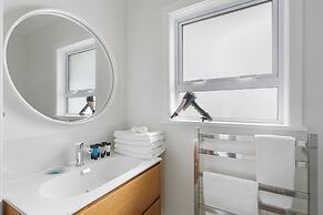 Renovated Takapuna 2BR Apt - Parking