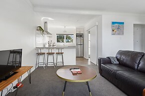 Renovated Takapuna 2BR Apt - Parking