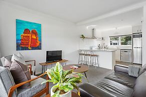 Renovated Takapuna 2BR Apt - Parking