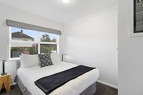 Renovated Takapuna 2BR Apt - Parking