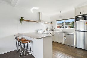 Renovated Takapuna 2BR Apt - Parking