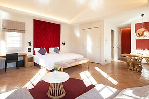 PETALS TOKYO - Floating Hotel