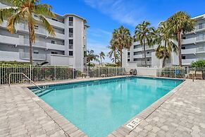 4541 Bay Beach Ln #345