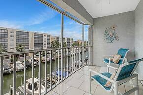 4541 Bay Beach Ln #345