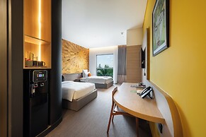 SUN & MOON, Riverside Hotel