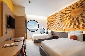 SUN & MOON, Riverside Hotel