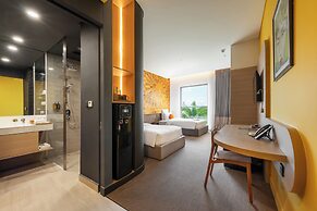 SUN & MOON, Riverside Hotel