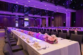 SUN & MOON, Riverside Hotel