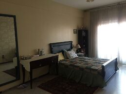 Room-property Located in a Quiet Area cl