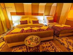 Room-deluxe Triple Room for Three at Sah